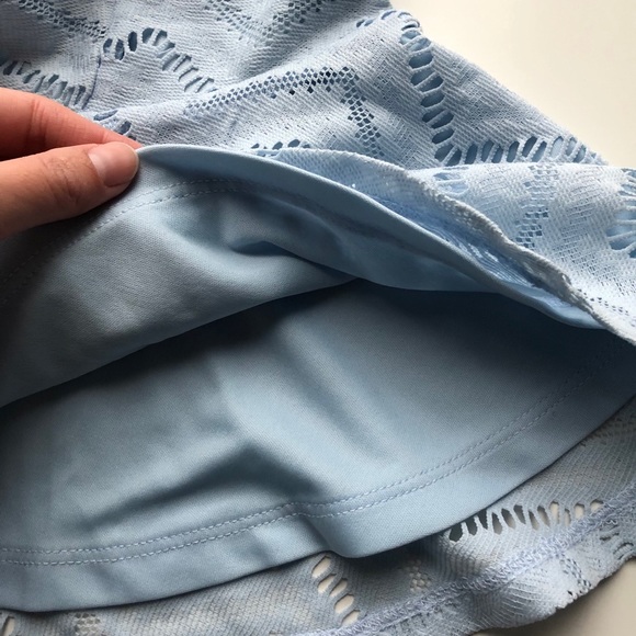 ⭐️ 2 for 25$ | Dynamite Blue Peplum Lace Camisole - Picture 4 of 6